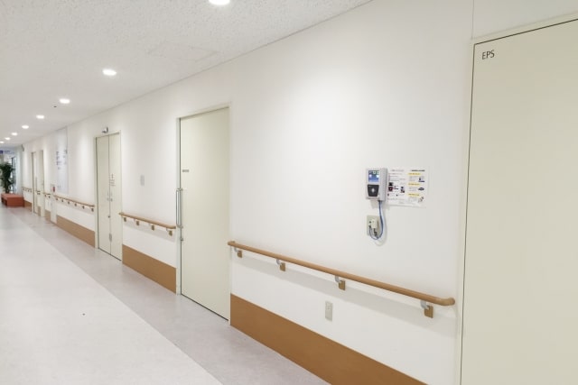 病室の廊下